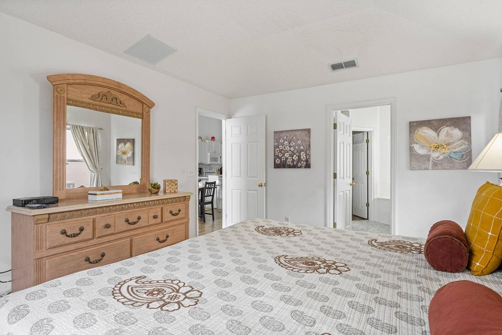 4 Bedroom No Carpet Just Remodeled Unit Sr1205 基西米 外观 照片